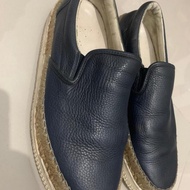 sepatu valentino garavani pria