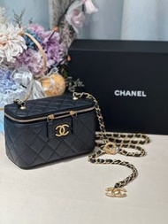 Chanel 24S🆕Small Vanity😍化妝包 新款調節扣長盒子 黑金 荔枝牛皮🥰✅Full set with receipt