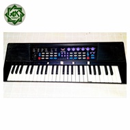Alat musik Keyboard Piano XTS 4900