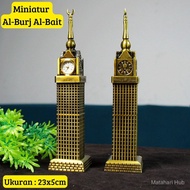 patung islam Display of Miniature Al-Burj Al-Bait Clock/Non Clock The Clock Towers Mecca Clock Tower