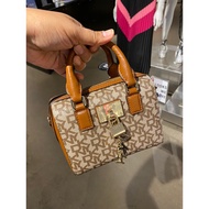 DKNY CROSSBODY - CHINO/CRML - R94D7G27