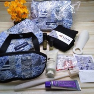 กระเป๋าAmenities Kit การบินไทยJIM THOMPSONพร้อมของใช้ในกระเป๋า ลวดลายสวยงาม สินค้าพร้อมจัดส่ง