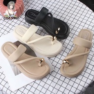 Fashion Shoes Looks Good And Modern. Cross Straps New Design Unique Beautiful And Luxurious Style T2