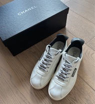 Chanel Sneakers 小白鞋 Size 37
