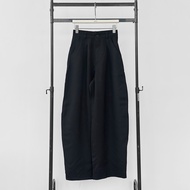 Atipashop - OBSIDIAN WIDE PANTS กางเกงขายาว ทรงบาร์เรล เอวสูง ทรงสวย