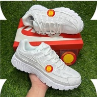 trple white xx P6k unisex with socks and paper bag