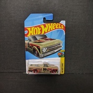 Hot Wheels '67 Chevy C10