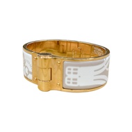 愛馬仕 Charnière 手鐲

愛馬仕 白色 x 米色 x 金色 [二手]