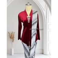 BEST DEALS SETELAN KEBAYA KARTINI ENCIM BLUDRU / KEBAYA + SELENDANG + JARIK MOTIF LERENG SOGAN PUTIH