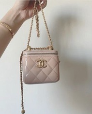 議價不回 💔 CHANEL 雙金球 小盒子 裸色 奶茶色 粉色 Milk Tea Beige Pearl Crush Vanity Case WOC