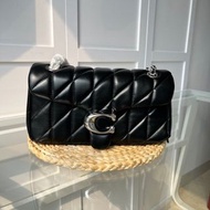 Coach Pillow Tabby 黑色手袋