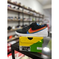 SB Dunk Low Polaroid (Size UK 6)