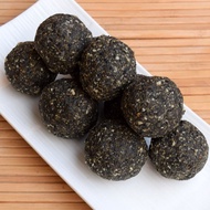 BHARAT BLACK SESAME BALLS 65 GM .