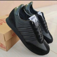 100% ORIGINAL SPECS SCHOOL SHOES 104B