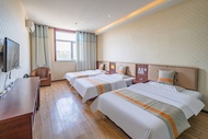 Lekelin Express Hotel (Yijiang International Branch)
