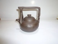 茶壺/紫砂壺/早期紫砂樹樁提樑壺