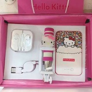 🎀🎀Hello kitty行動電源四件禮盒組🎀🎀  📍內容物： 行動電源、自拍神器、耳機、安卓充電線