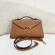 Moynat Gabrielle 莫奈棕色全粒紋小牛皮 手拿包斜挎包 底長26cm