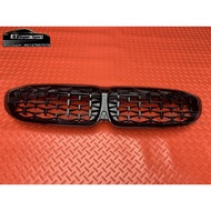 BMW G20 320i 330i 340i Front Grill Diamond Full Black B897