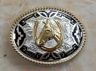 หัวเข็มขัดรุ่นคาวบอยขนาด9ซมกว่าง38มมลงสีขอบทองแบรนด์GUNS-N-ROSES