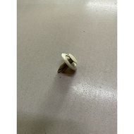 GJ21-68-885B (1pcs) Mazda 2009-2021 CX-9 Quarter Pillar Trim Retainer Clip A162