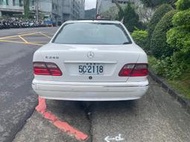 只跑🏃‍♂️9萬▪︎白色▪︎賓士▪︎E240▪︎BENZ▪︎ㄧ手車▪︎2001▪︎代步車▪︎二手車