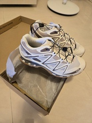 全新Salomon XT-QUEST 行山鞋 40.5