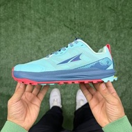 Altra Lone Peak 9+