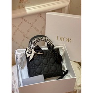DIOR Dior Lady Dior Matte Three-Grid Detachable Chain Rattan Plaid Cowhide Dior Bag Shoulder Messeng