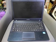零件機 三星SAMSUNG 14吋筆電 NP470R4E 不過電開機 拍室地