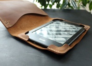 所有 Kindle Paperwhite 12 2024 皮革保護套棕Kindle 保護套 電子閱讀器保護套
