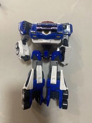 TAKARA TOMY推出的《多美卡救援特警隊》（Tomica Hyper Rescue Drive Head）系列中的 01MKII サイクロンインターセプター（音速攔截機 Mk2） 機器人玩具模型