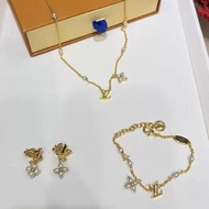 LV Monogram 花花手鏈 LV bracelet