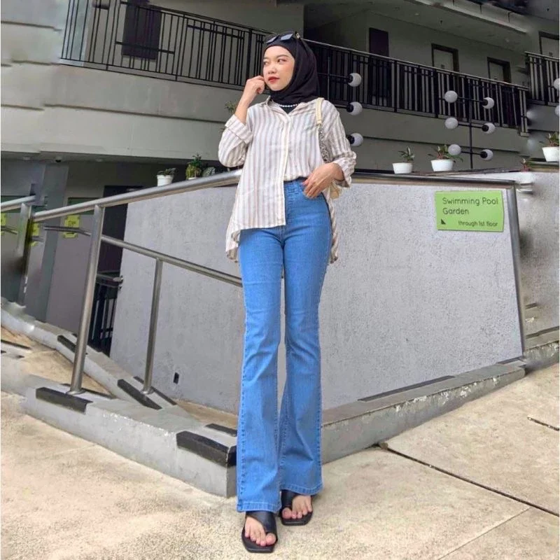 Highwaist jeans cutbray wanita loose