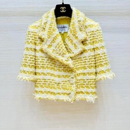 ⭐️ Chanel Tweed Jacket 外套