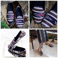 Shoes Ethnic Balinese Woven Shoes with Grey Pattern