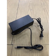 CHARGER for IFISHUSEE SUPER LITHIUM BATTERY 20Ah,30ah,40ah (14.8V)