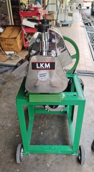 Sugarcane Machine / Mesin Tebu c/w 7hp Petrol Engine