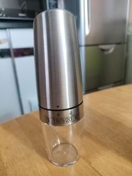 研磨器  全自動研磨器                                  胡椒/鹽/香料研磨器                                       毋須按/扭 