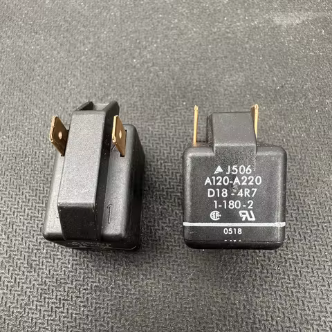 Original New 100% D18-4R7 air conditioning refrigerator car 1pin 2pin 3pin motor starter relay J506-
