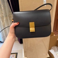 Celine box斜挎包