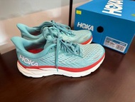 Hoka One One - Clifton 8 . Size 6.5