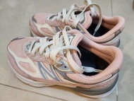 new balance 990v6 women pale pink