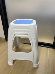 日本城膠凳2張