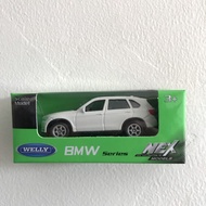 Welly diecast bmw x5 putih