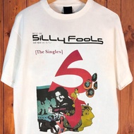 💥【HOT】 SILLY FOOLS 1997-2004 เสื้อยืดสีขาววงร็อค เสื้อยืดผู้ชาย