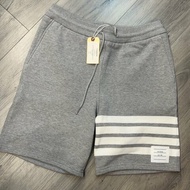 🔥 雙11全面開搶・全館折扣限時開啟！【THOM BROWNE-TB】 經典四條紋短褲 灰(下單前須先私訊)