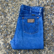 W3/32 Used Jeans Wrangler Model 13MWZ Actual Waist 32.5 "Full Length 47" Leg Tip 8 "Made Mexico