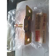 hook seat yamaha y88