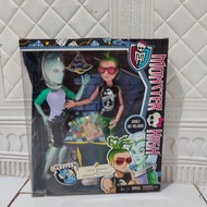 Monster High Deuce Gorgon and Gillington